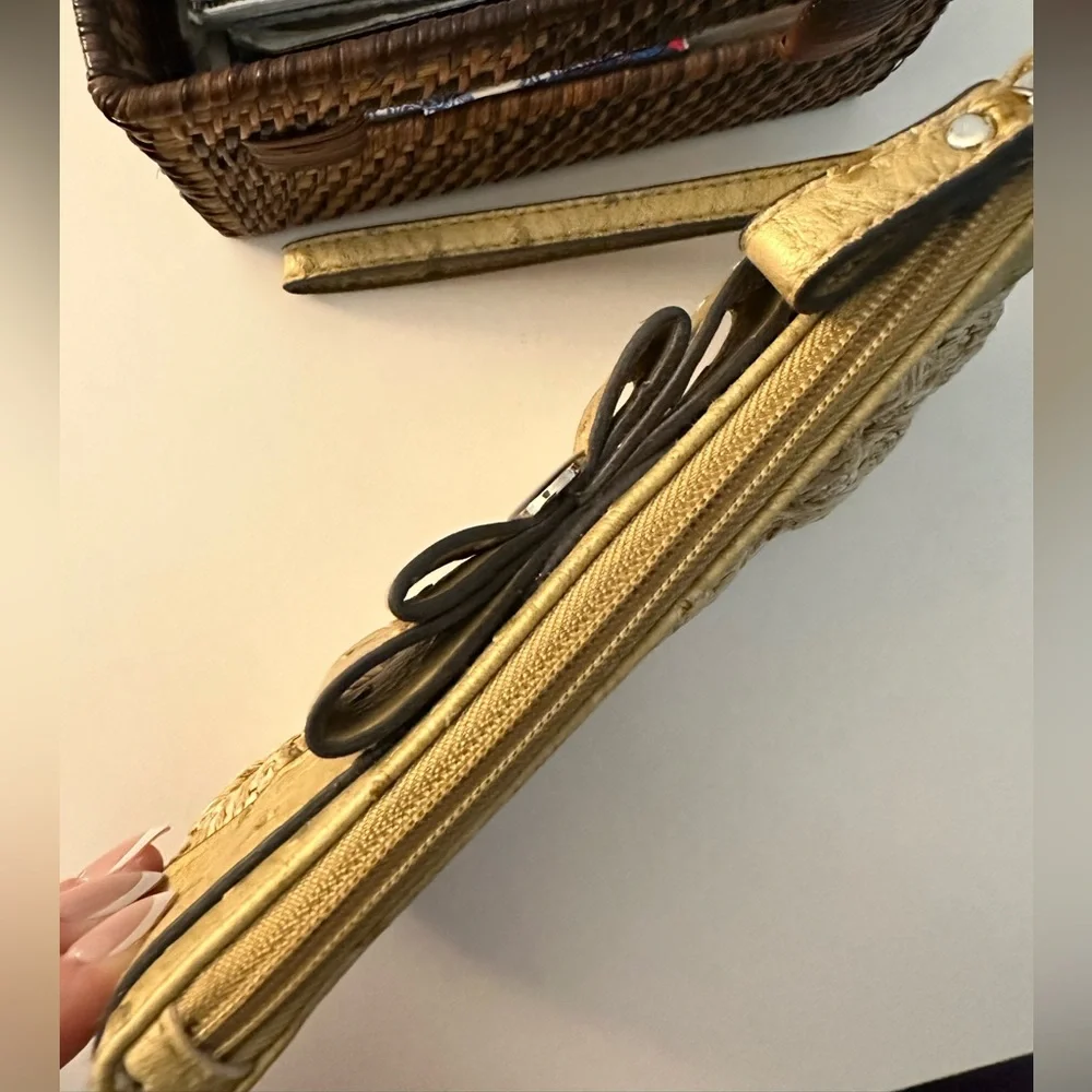 Rosetti Straw/Ostrich Leather Woven Bow Wristlet EUC - Picture 4 of 8